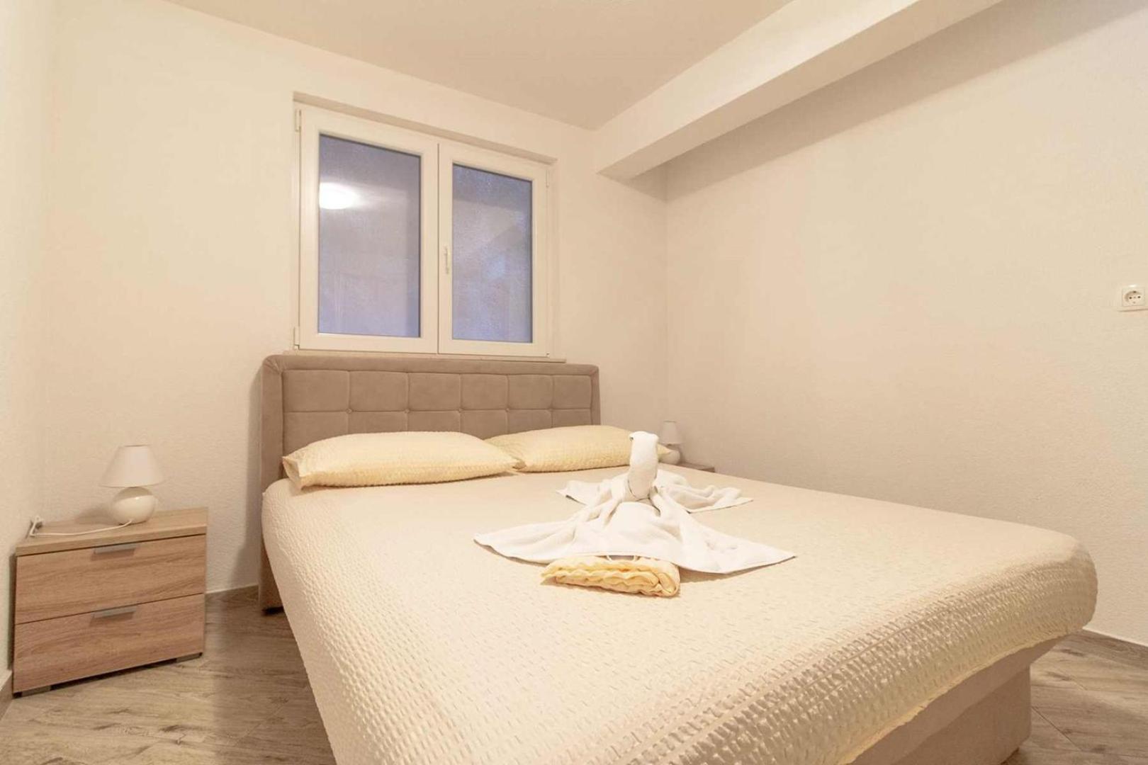 Villa Raguz Sa Privatnom Plazom I Garazom 内乌姆 外观 照片