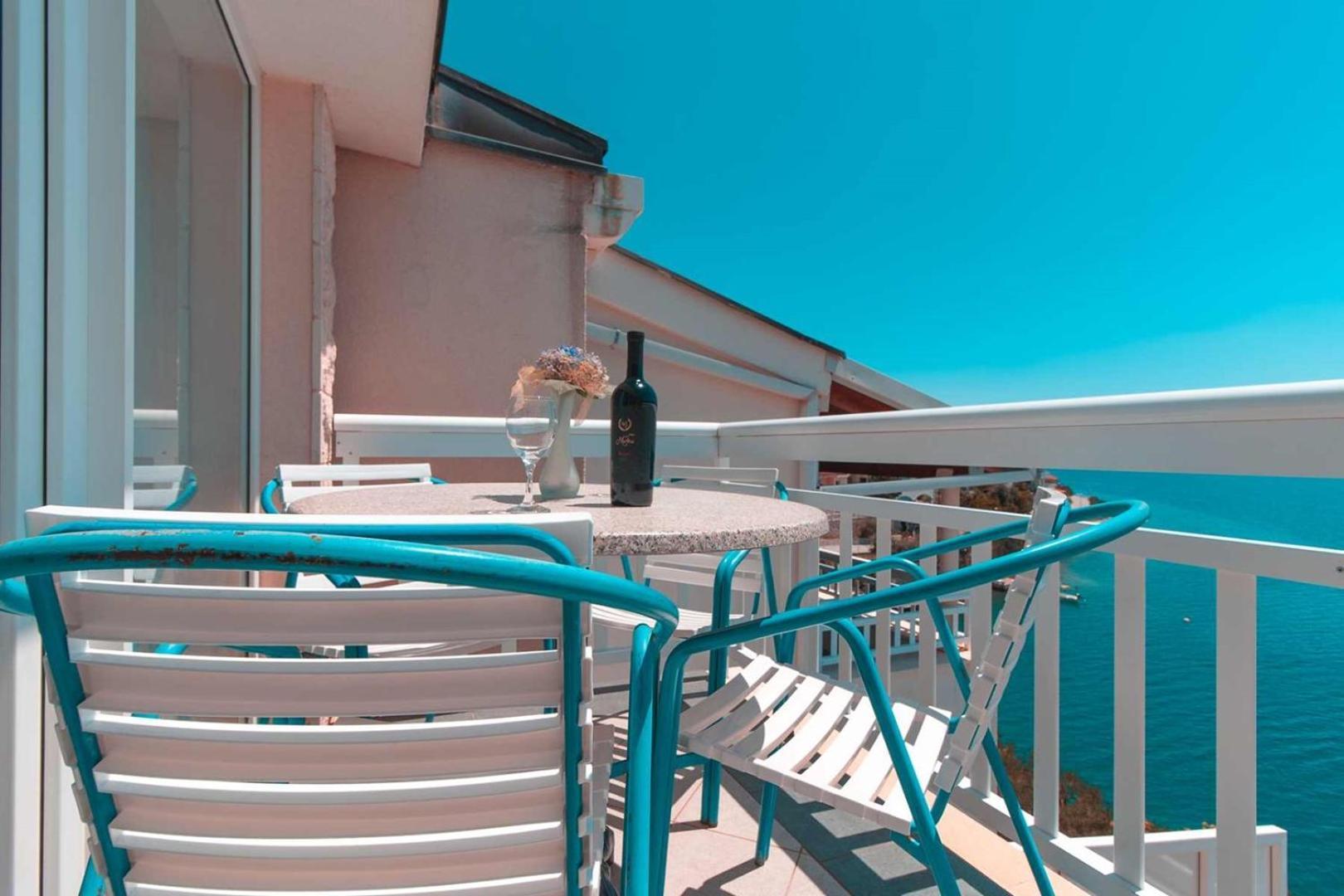 Villa Raguz Sa Privatnom Plazom I Garazom 内乌姆 外观 照片