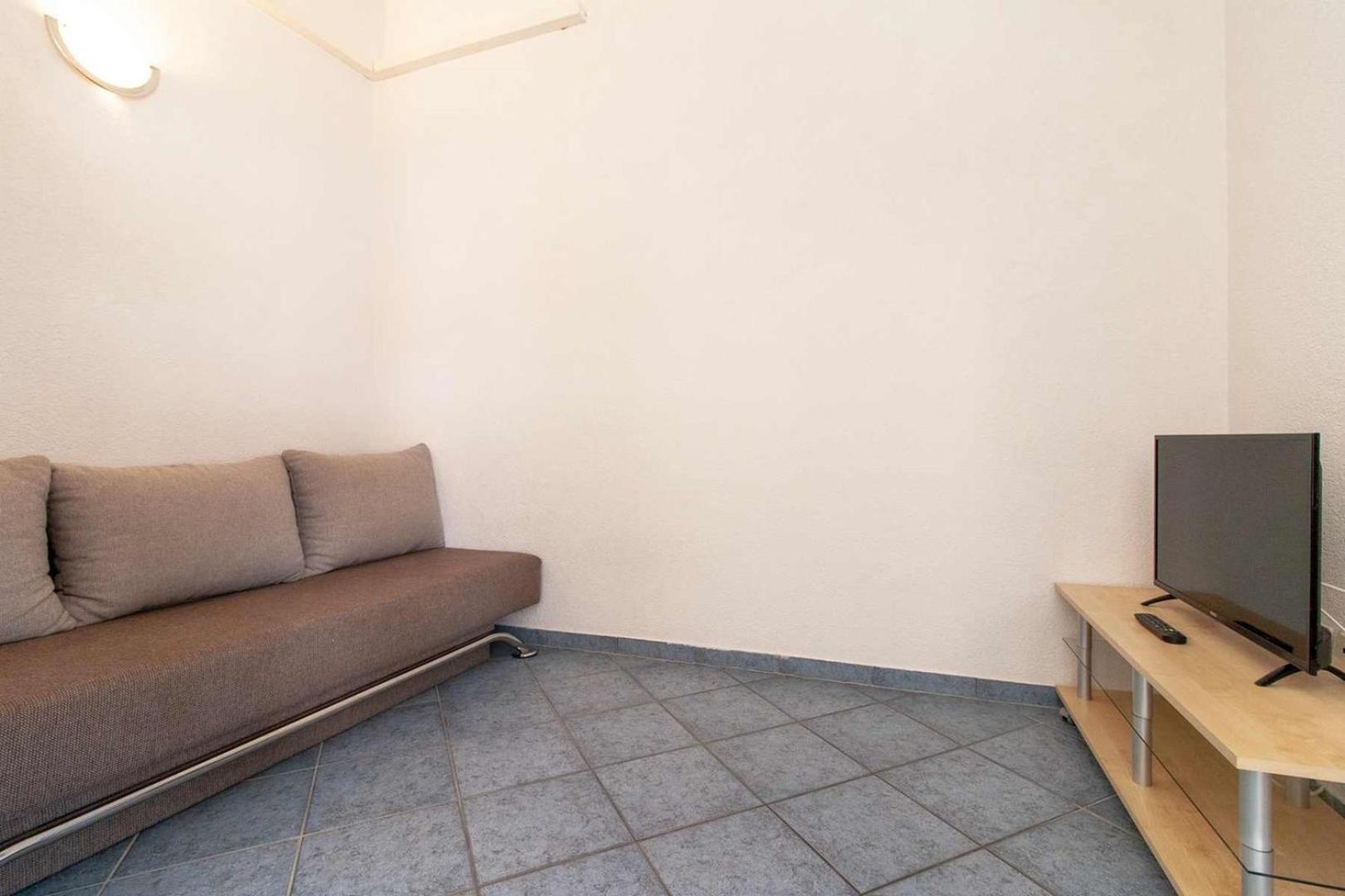 Villa Raguz Sa Privatnom Plazom I Garazom 内乌姆 外观 照片