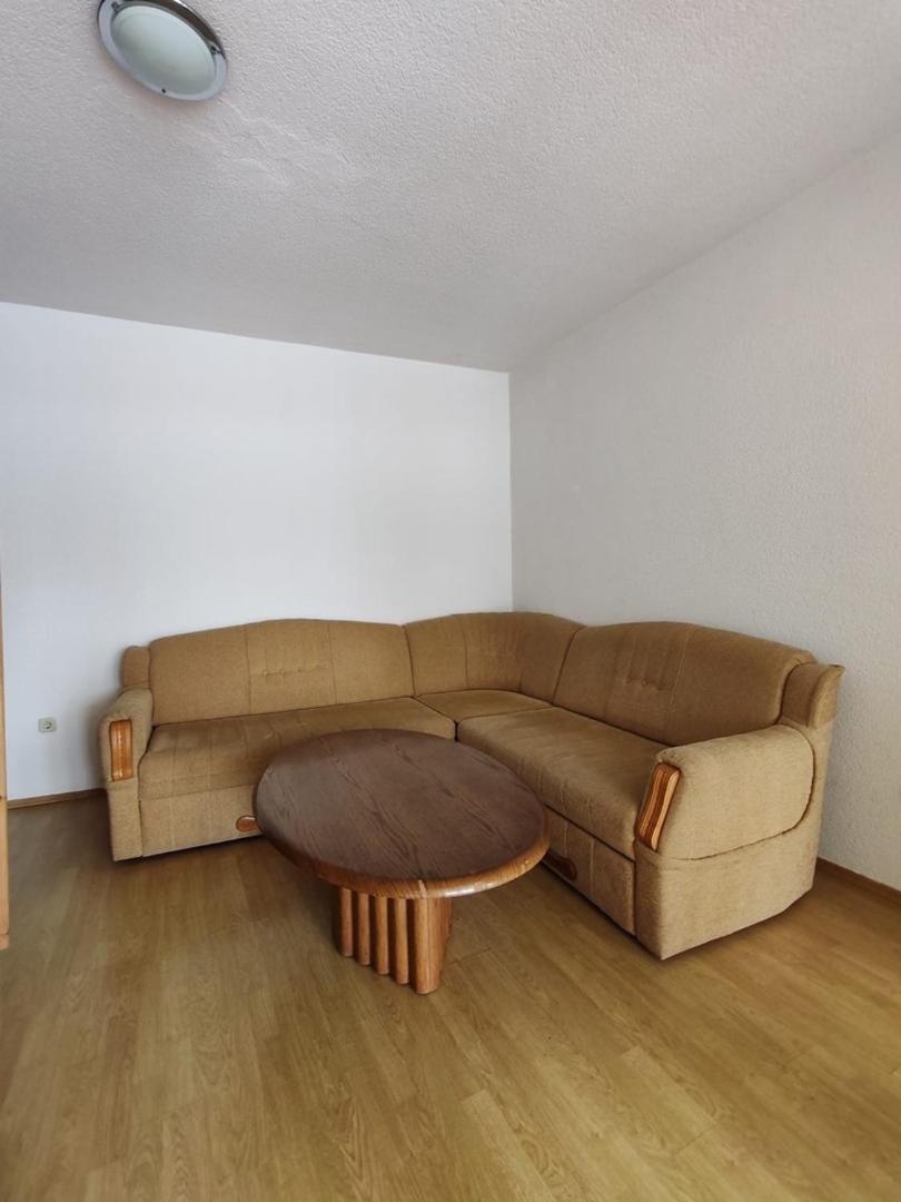 Villa Raguz Sa Privatnom Plazom I Garazom 内乌姆 外观 照片