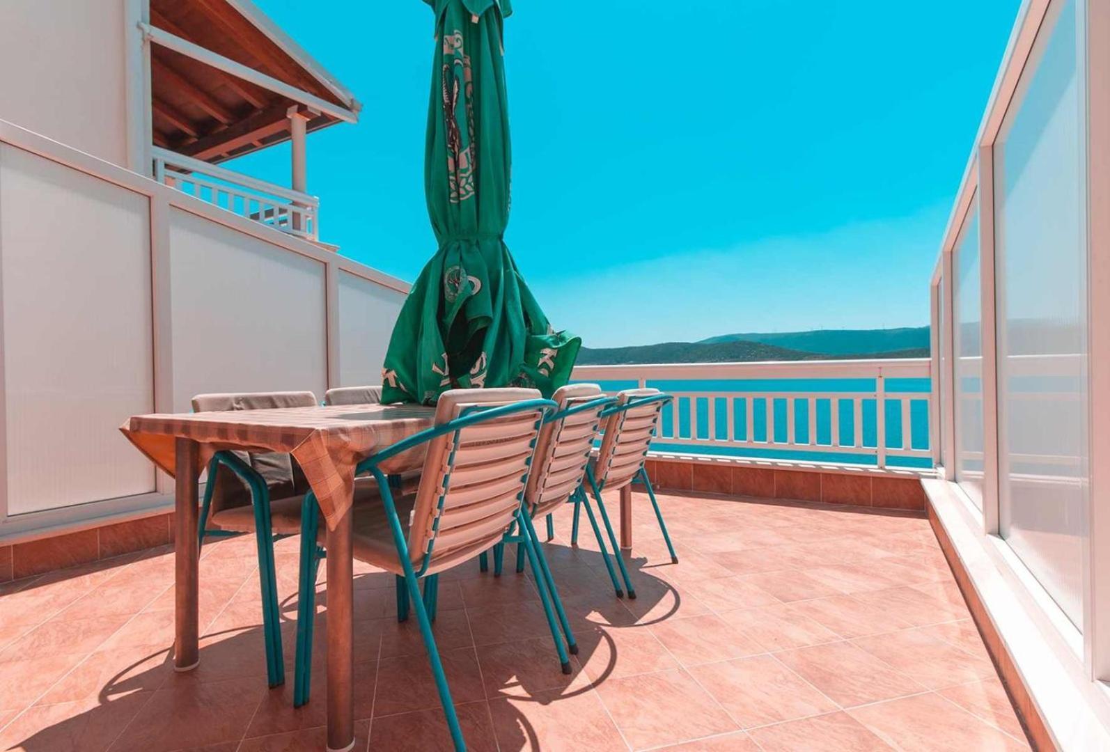 Villa Raguz Sa Privatnom Plazom I Garazom 内乌姆 外观 照片