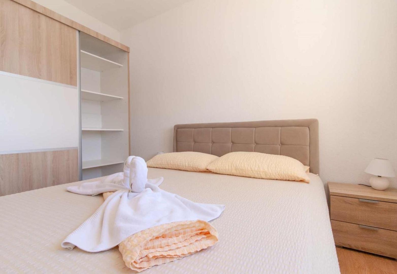 Villa Raguz Sa Privatnom Plazom I Garazom 内乌姆 外观 照片