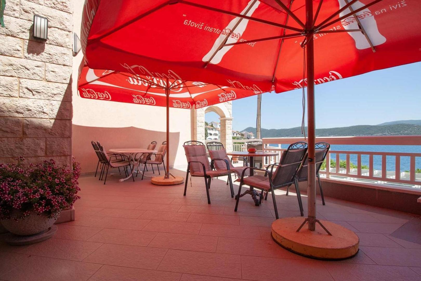Villa Raguz Sa Privatnom Plazom I Garazom 内乌姆 外观 照片